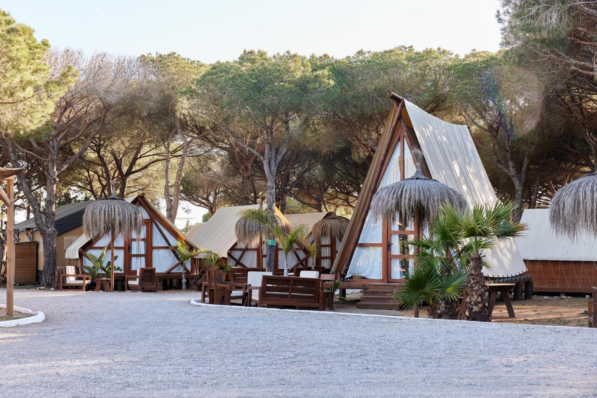 Taiga Conil Hotel Conil de la Frontera Kültér fotó
